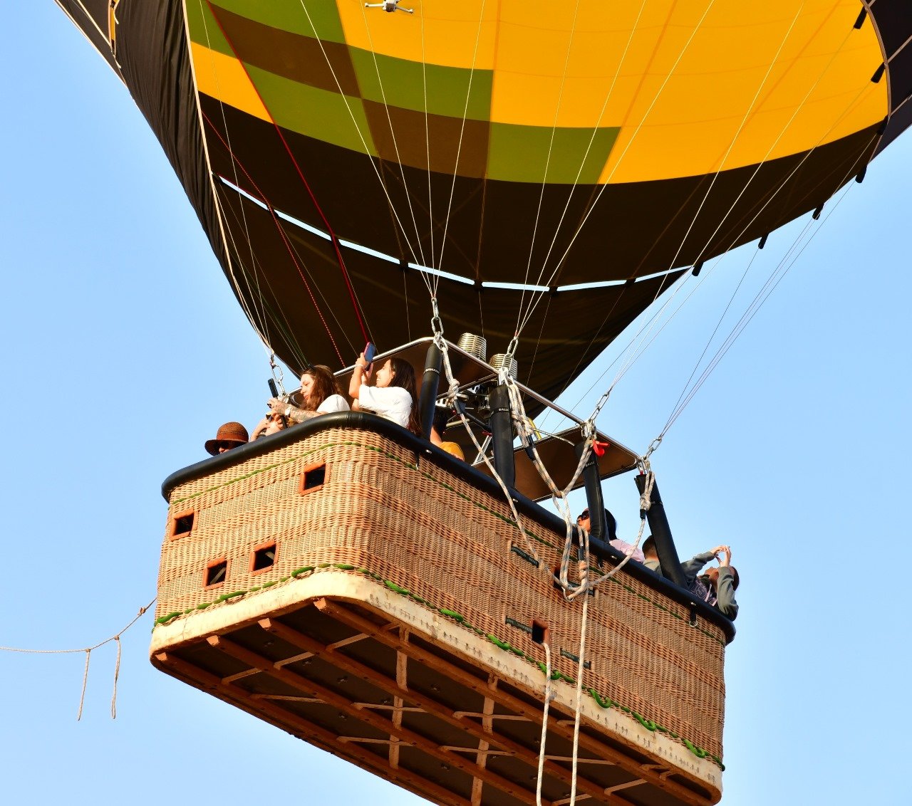 Balloon moment